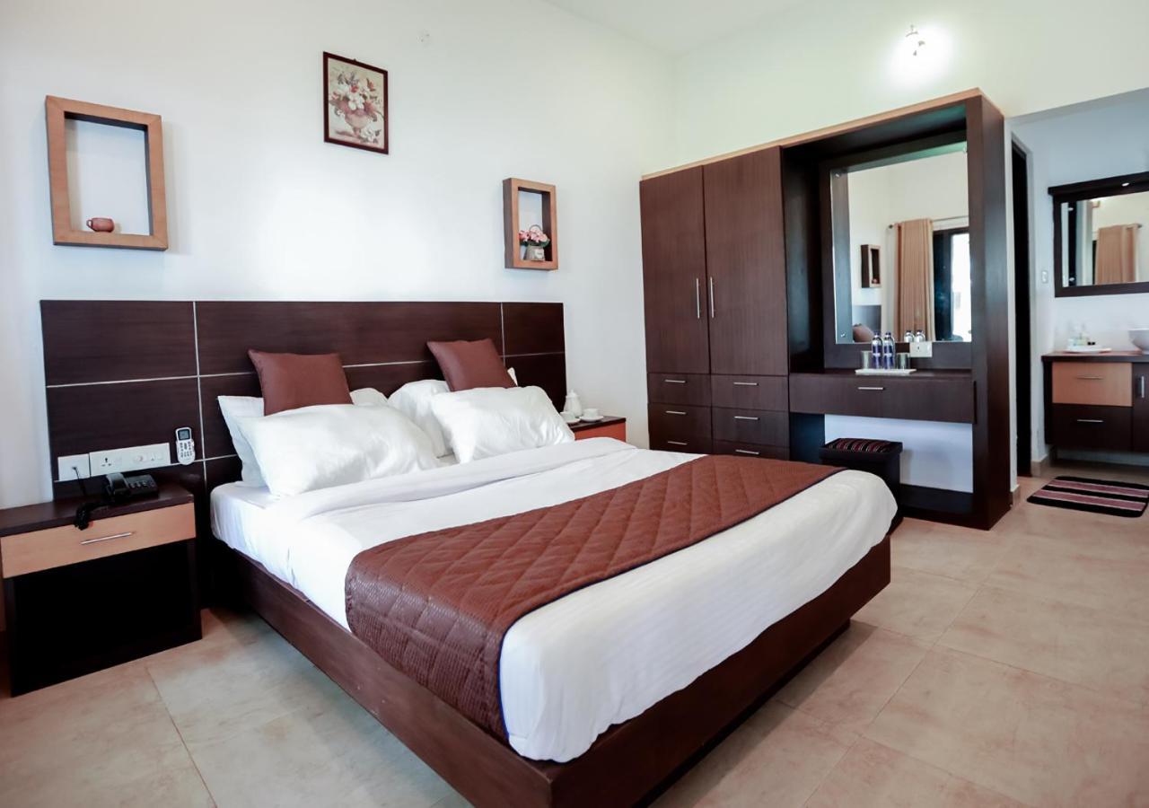 Voye Homes Majestic Retreat Resort Varkala Paravūr Eksteriør bilde