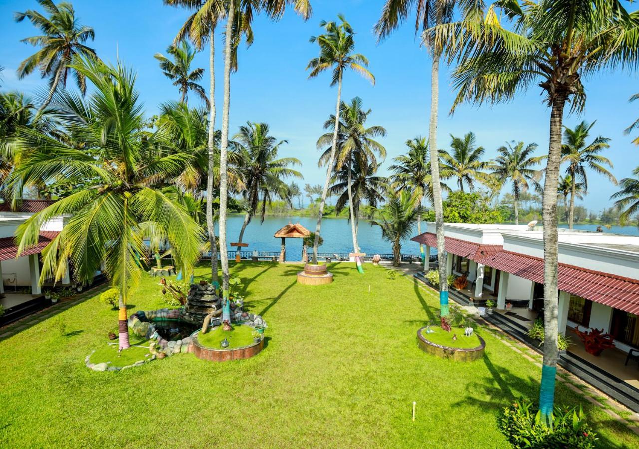 Voye Homes Majestic Retreat Resort Varkala Paravūr Eksteriør bilde