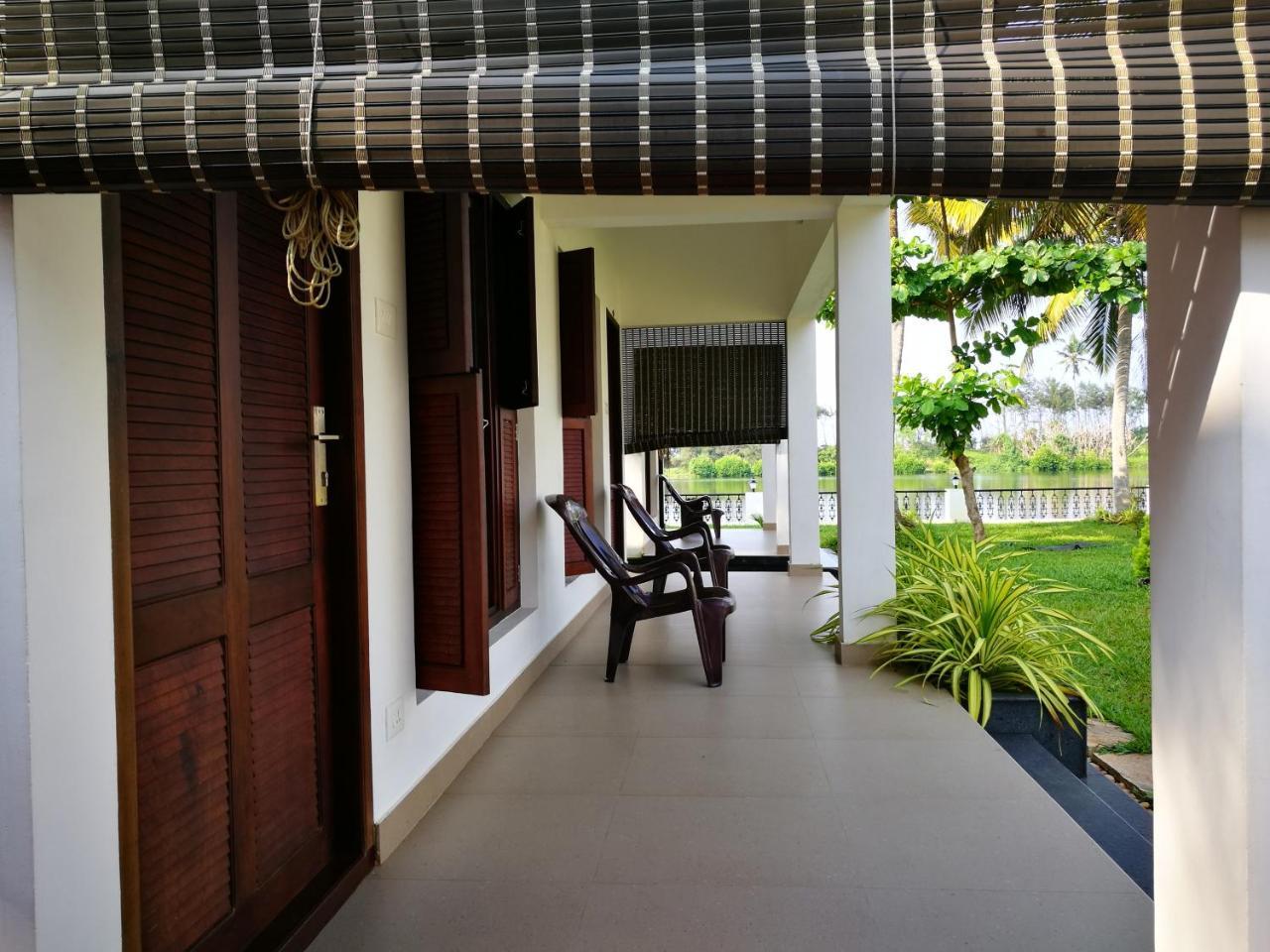 Voye Homes Majestic Retreat Resort Varkala Paravūr Eksteriør bilde