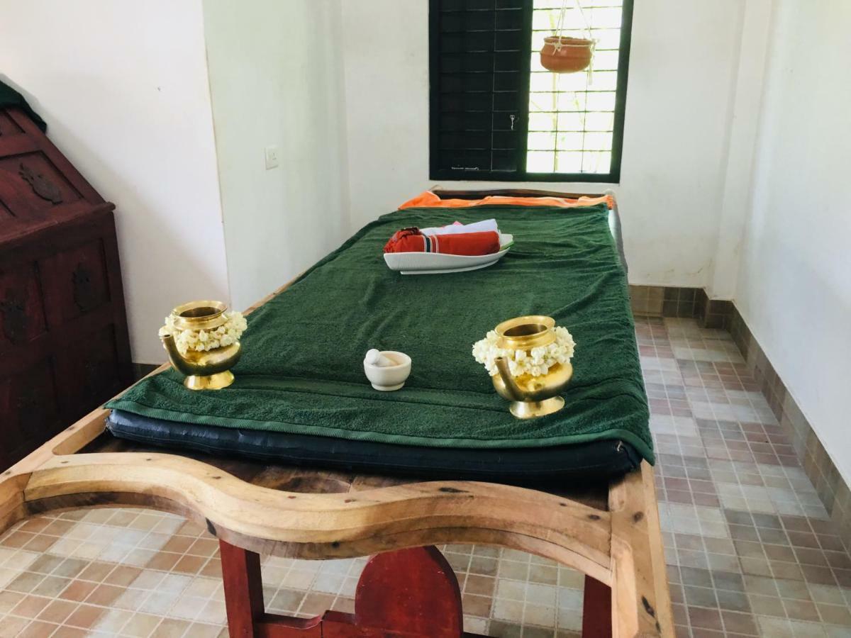 Voye Homes Majestic Retreat Resort Varkala Paravūr Eksteriør bilde